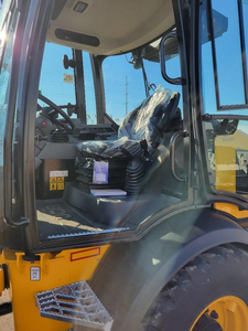 ACHETEZ UN TRACTEUR À ROUES JC 409 NEUF 2023, MOTEUR ET BOÎTE DE VITESSES 70 CV À VENDRE - Product Image 2