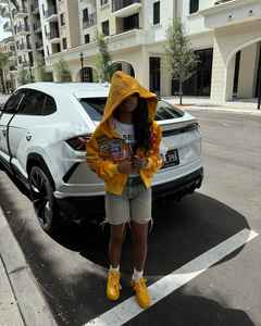 Sweat à capuche zippé uni pour femmes haut à capuche décontracté sweat à capuche thermique personnalisé meilleur sweat à capuche de haute qualité pour femmes prix raisonnable OEM - Product Image 2