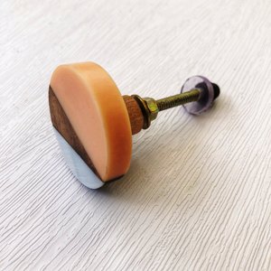 ลูกบิดหกเหลี่ยมทองเหลืองสำหรับตู้ครัว  ลูกบิดประตู  สี รูปทรง ขนาด  ตามสั่ง ผลิตในอินเดีย - Product Image 5