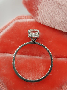 Bague de fiançailles pour femme allongée Radiant Cut 1 Ct Solitaire de halo caché avec des anneaux de pierres précieuses Moissanite de glace pilée scintillante - Product Image 3