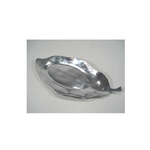 Plato de servicio moderno de lujo para aperitivos y comida - Product Image 5