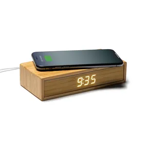 Réveil de bureau et de table personnalisé Agugliaro – Gadgets sur mesure - Product Image 1