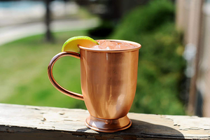 Wholesale 500ml Copper Cocktail Cup with Handle Classic Mirror Beer Vodka <b>Moscow</b> <b>Mule</b> Eco-Friendly Custom by Tradebit - Product Image 5