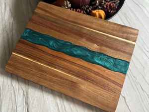 เขียงไม้เรซิ่นใช้งานได้ยาวนาน ผลิตจากไม้กระถินเทศและไม้มะม่วง ออกแบบมาเพื่อการทำอาหารอย่างมีประสิทธิภาพ - Product Image 6