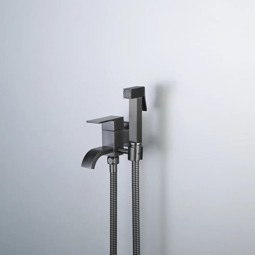 Torneira de bronze para banheiro, torneira de parede com pulverizador portátil, chuveiro cromado, bidê