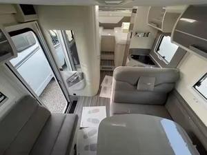 Autocaravana de Lujo con Suspensión Independiente para Viajes, Campamentos al Aire Libre, Aventuras por Carretera y Uso Doméstico - Product Image 2