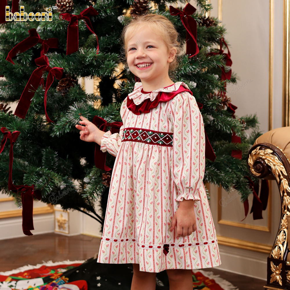 มีสีเขียวขุ่น