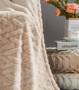 Couverture pour bébé en polaire tissée de haute qualité, anti-boulochage, finition brossée, design moderne pour la vente au détail, les hôtels, 100% polyester - Product Image 3