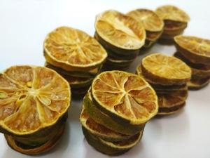 Citron vert séché du Vietnam en tranches pour les acheteurs commerciaux de thé, d'épices et d'ingrédients alimentaires recherchant des approvisionnements en vrac et réguliers - Product Image 5