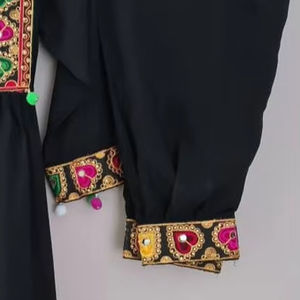 Servicio OEM Vestidos Afganos Vintage de 2 Piezas, Conjunto de Falda Larga y Pantalones, Bordado con Botones de Monedas Antiguas y Borlas, Vestido Afgano para Niños - Product Image 3