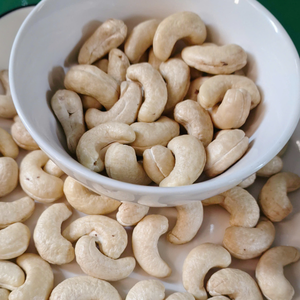 เม็ดมะม่วงหิมพานต์เกาจู W180น็อกซ์เดอกาจูสำหรับขายในเวียดนาม - Product Image 1