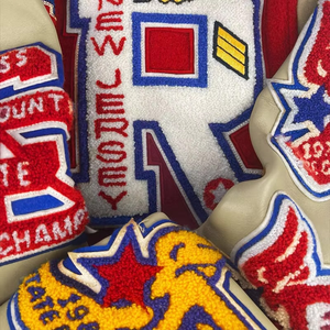 Chaqueta Universitaria de Béisbol con Cuello Alto y Logotipo Frontal, Estilo Varsity, Nuevos Estilos Personalizables, Gran Venta 2025 - Product Image 4