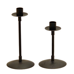 Bougeoirs en métal blanc Lot de 2 élégants chandeliers en fer pour la décoration de fête de mariage à la maison - Product Image 3