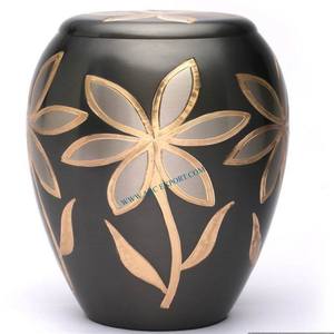 ผู้ผลิตหม้อและโหลเถ้ามนุษย์ทองเหลืองขัดเงาสีทองเมทัลลิกโกศแฟนซีดีไซน์วินเทจ - Product Image 3