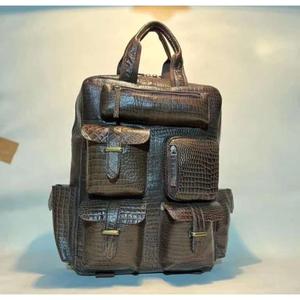 American Trendin Eco-Friendly Ladies Buffalo Leather Bag USB Feature Design élégant Fermeture à glissière-Made India Wholesale Rates - Product Image 2