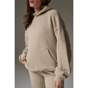 Conjunto Deportivo TSI-6861 para Mujer con Logotipo Personalizado, Sudadera Holgada y Pantalones Deportivos Anchos, Marca Privada Trackstar OEM - Product Image 4
