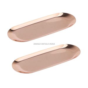 La bandeja de servicio ovalada Dorada más vendida con acabado pulido y diseño elegante, perfecta para una decoración elegante y entretenida para el hogar - Product Image 2