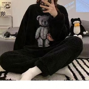 Set Pigiama in Flanella da Donna - Morbido e Caldo Abbigliamento da Notte per Autunno e Inverno |   Comodo Completo Due Pezzi, Abbigliamento Casual per Casa - Product Image 3