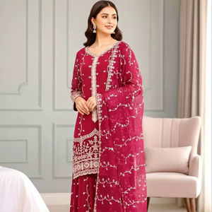 Nouvel ensemble prêt-à-porter traditionnel pour fête, haut et bas avec dupatta, broderie lourde - Product Image 1