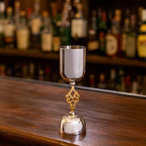 Copa de Vino Elegante de Acero Inoxidable con Relieve, Estilo Antiguo, Ecológica, para Bodas y Fiestas - Product Image 3