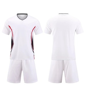 เสื้อฟุตบอลผ้าโพลีเอสเตอร์แห้งเร็วเสื้อฟุตบอลชุดออกแบบได้ตามต้องการแบบเย็บปักแบบระเหิด100% - Product Image 1