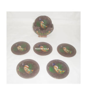 Design de paon fait main attrayant en pierre de savon naturelle exclusive et magnifique ensemble de dessous de verre de thé décoratif peint en quantité en vrac - Product Image 1