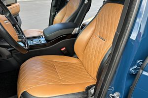 รถยนต์ Range Rover SVAutobiography Dynamic Edition ปี 2021 สภาพดีเยี่ยม เครื่องยนต์ V8 ซูเปอร์ชาร์จ SVO-Tuned กำลัง 557 แรงม้า ระบบขับเคลื่อนสี่ล้อ AWD สี B-espoke SVO Premium Pale - Product Image 5