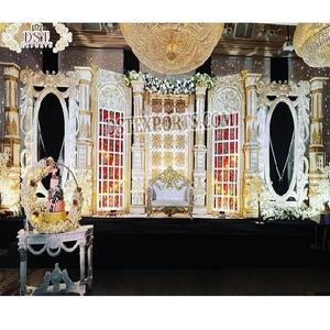 Escenario de Boda Hindú Grande y Elegante de Estilo Indio en Toronto, Decoración para Recepción de Boda India, Escenario Dorado en Oferta en el Reino Unido - Product Image 1