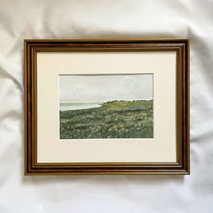 Marco de fotos decorativo de madera que proporciona profundidad estética, ideal para fotografías de viajes vibrantes con fondos coloridos. - Product Image 5