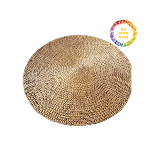 Tapis en jonc de mer rond écologique avec texture tissée à la main et sans matériaux synthétiques pour une utilisation intérieure décorative et polyvalente - Product Image 4