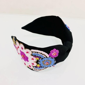 Diadema Elegante con Cuentas para Mujeres y Niñas, Accesorios para el Cabello Hechos a Mano con Cuentas Brillantes y Coloridas, Perfectos para Fiestas - Product Image 1