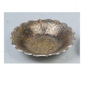 Bol à fruits en métal laiton, finition antique, style unique, décoration de table, bol à collation sucrée - Product Image 1