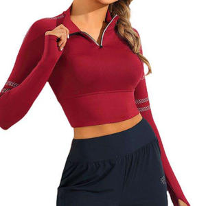 Sweat à capuche anti-rides haute performance pour femmes vêtements de sport confortables et respirants pour la performance et le style - Product Image 4