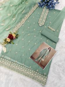 Venta al por mayor de trajes Vipul Fashion Averie Salwar kameez Orgenza con trabajo de secuencia de bordado disponible a precio de exportación - Product Image 6