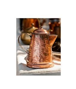 Elegante hervidor de cobre con acabado brillante y curvas artísticas ideal para servir té en reuniones culturales o elegantes - Product Image 4