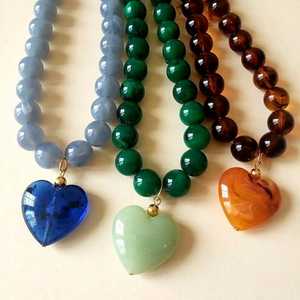 สร้อยคอเรซิ่นประดับลูกปัดทำมือ MN EXPORTS พร้อมจี้รูปหัวใจ สไตล์วินเทจ ของขวัญจากอินเดียสำหรับทุกเพศ เหมาะสำหรับงานปาร์ตี้ - Product Image 3