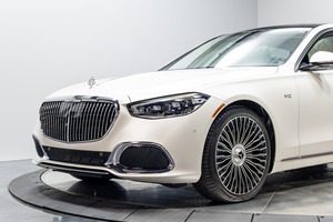 Mejor precio, mejor valor 2023 Mercedes S-Class Maybach S 680 4MATIC Automático de 9 velocidades - Product Image 2