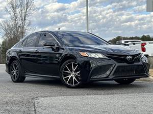 Toyota Camry SE Nightshade 2024 Usado en Buen Estado - Product Image 2