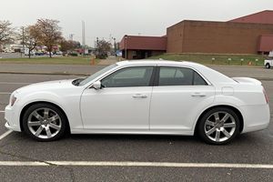 CHRYSLER 300C SRT8 2012 D'OCCASION CÔTÉ GAUCHE/CÔTÉ DROIT - Product Image 3