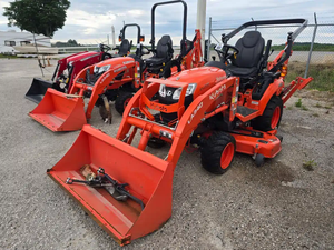 รถแทรกเตอร์ Kubota BX23S 22 แรงม้า ขับเคลื่อน 4 ล้อ ราคาประหยัด พร้อมชุดตักดินหน้าและหลัง เกียร์ PLC รถแทรกเตอร์อเนกประสงค์สำหรับฟาร์มขนาดเล็ก - Product Image 3