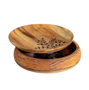 Boîte à épices en bois à compartiments multiples Boîte à épices en bois au design classique Masala Dabba Condiment Seven Masala Box - Product Image 4