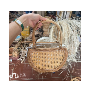 กระเป๋าหวายทอมือราคาที่ดีที่สุดจากเวียดนามสินค้าขายดีในตอนนี้จากฟาร์มดอกบัวสีฟ้า - Product Image 3