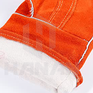 Gants de soudage résistants au feu de haute qualité Commandes en gros durables et flexibles Fournisseur OEM avec doublure en coton - Product Image 3