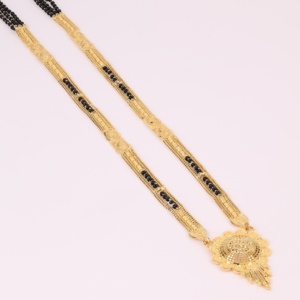 Mangalsutra plaqué or, bijoux de saison de mariage, bijoux traditionnels, pendentif Mangalsutra pour femmes, chapado en oro oro laminado - Product Image 2