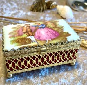 Boîte à bijoux décorative de luxe en métal de la meilleure qualité dans un design moderne et unique disponible au prix de gros - Product Image 6