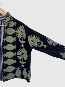 Mandarin Collar Women's Autumn Wear Full Sleeve Plus Size Floral Embroidered <b>Velvet</b> Jacket - Product Image 4