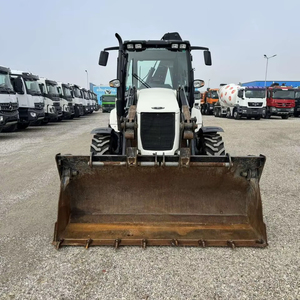 Chargeuse-pelleteuse compacte HIDROMEK HMK102B d'occasion de qualité, remorquable, avec moteur et composants principaux neufs en stock - Product Image 2