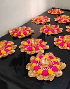 Plato Roli Chawal decorado hecho a mano con Tilak Stick hermoso para Diwali y decoración de boda Pooja diaria - Product Image 6