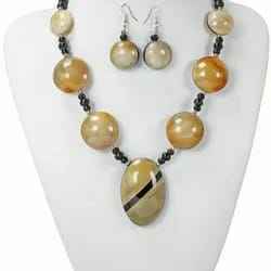 Customize Logo Fashion Jewelry Ox Horn <b>Necklace</b> <b>for</b> <b>Women</b> Wedding Party and Other Functions Use American Style Horn <b>Necklaces</b> - Product Image 2