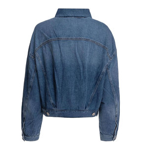 Chaqueta de mezclilla para hombre ecológica hecha de algodón sostenible y proceso de lavado de bajo impacto - Product Image 2